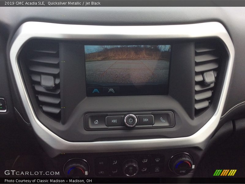 Quicksilver Metallic / Jet Black 2019 GMC Acadia SLE