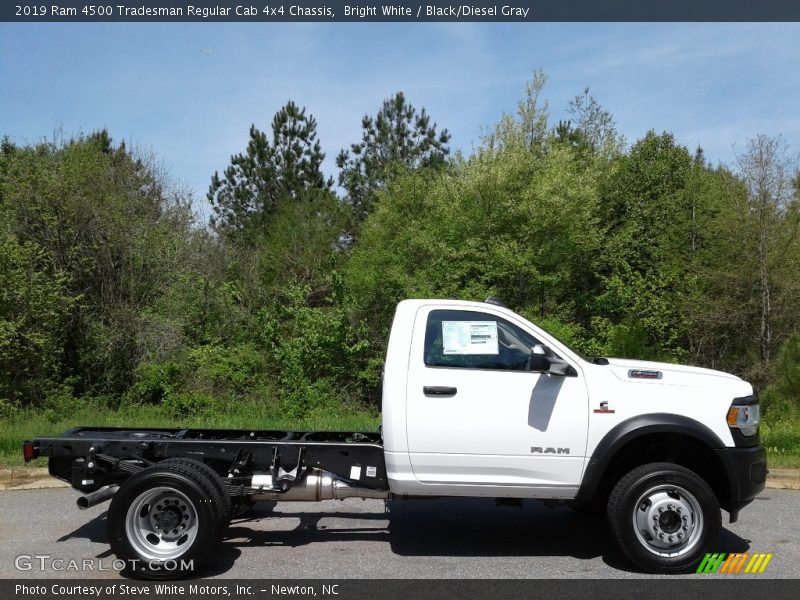 Bright White / Black/Diesel Gray 2019 Ram 4500 Tradesman Regular Cab 4x4 Chassis