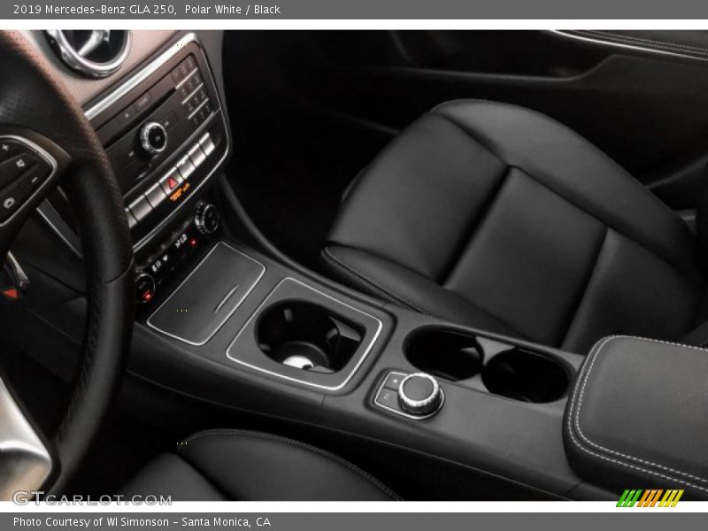 Polar White / Black 2019 Mercedes-Benz GLA 250