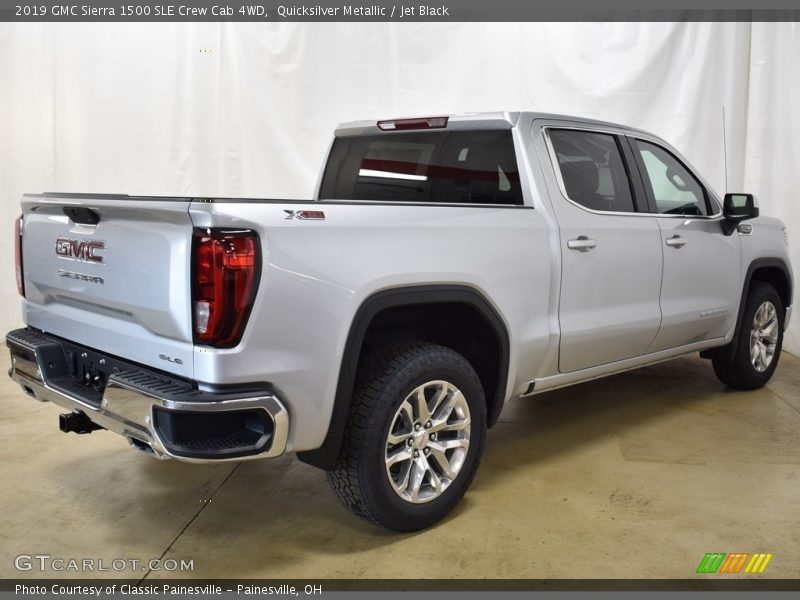Quicksilver Metallic / Jet Black 2019 GMC Sierra 1500 SLE Crew Cab 4WD