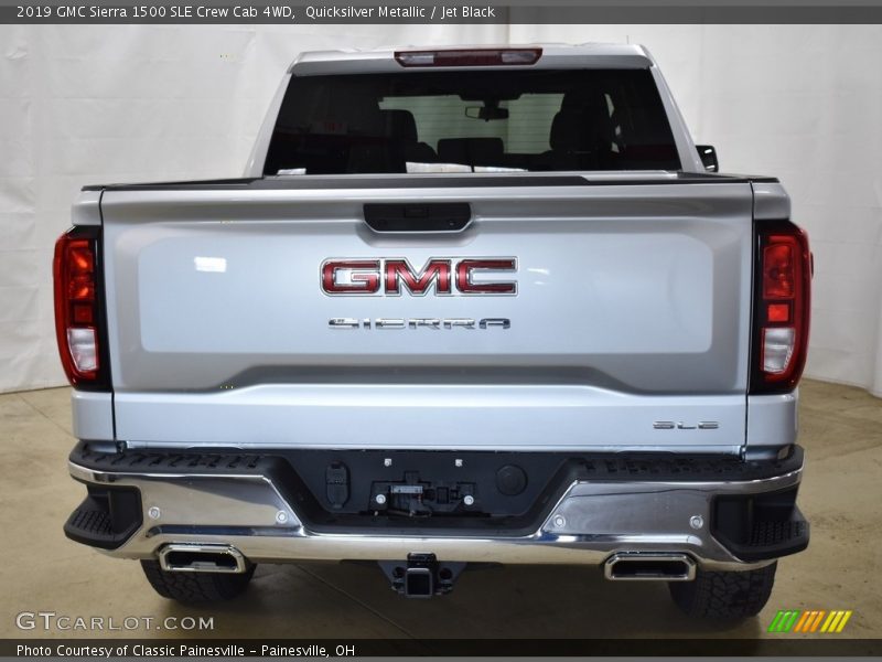 Quicksilver Metallic / Jet Black 2019 GMC Sierra 1500 SLE Crew Cab 4WD