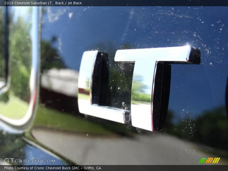 Black / Jet Black 2019 Chevrolet Suburban LT