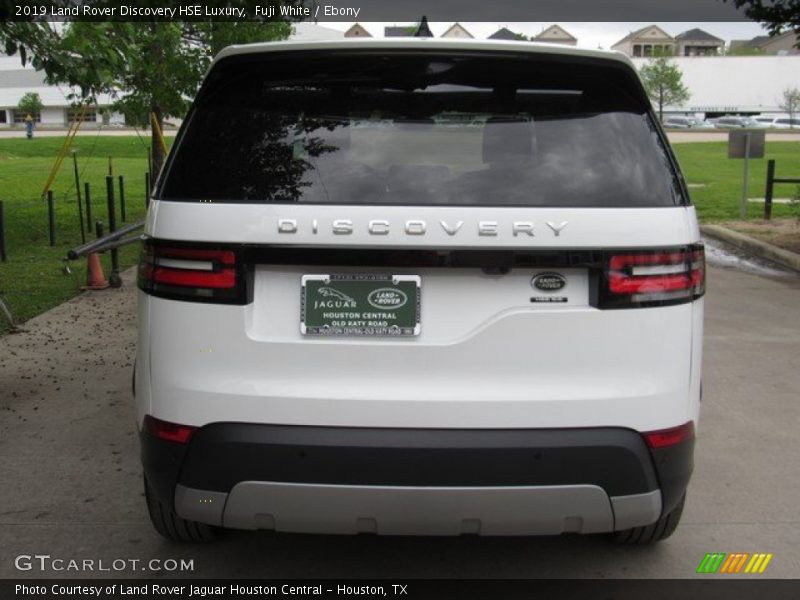 Fuji White / Ebony 2019 Land Rover Discovery HSE Luxury