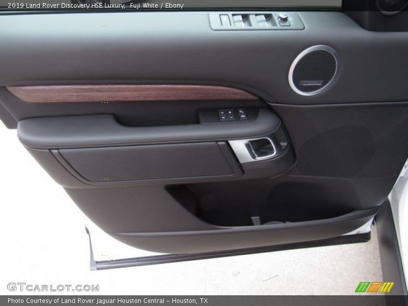 Door Panel of 2019 Discovery HSE Luxury