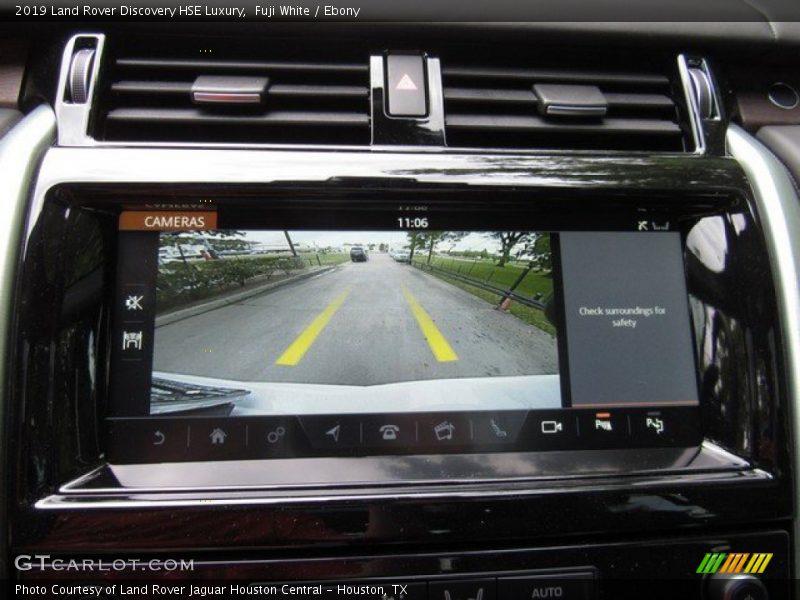 Fuji White / Ebony 2019 Land Rover Discovery HSE Luxury
