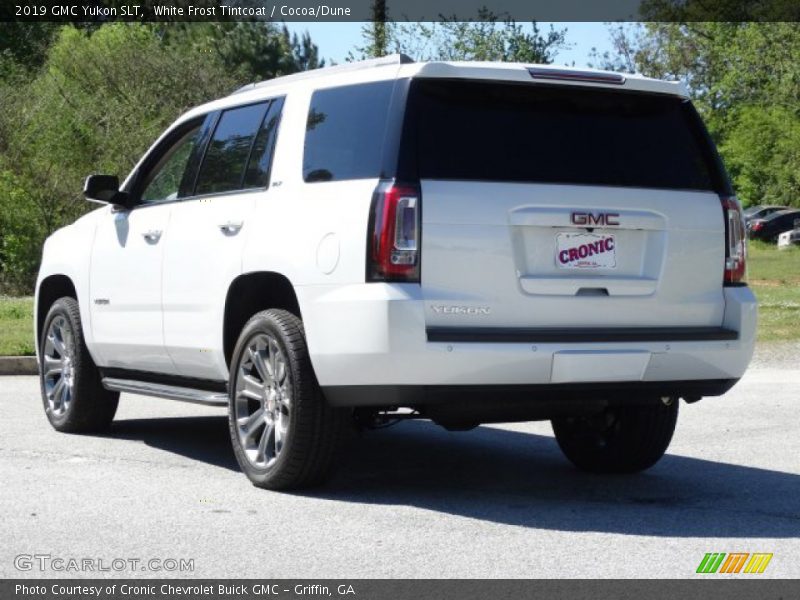 White Frost Tintcoat / Cocoa/Dune 2019 GMC Yukon SLT