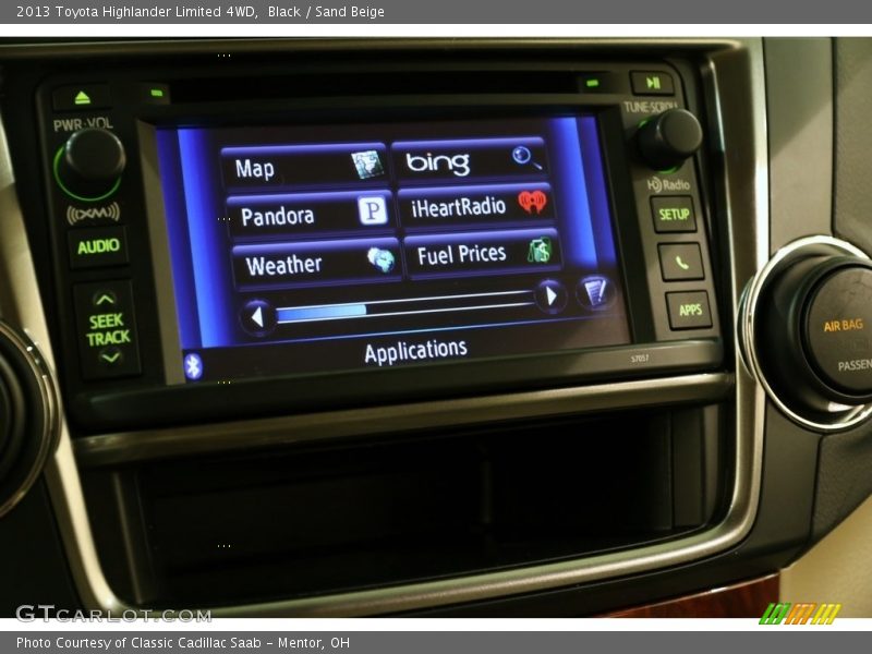 Black / Sand Beige 2013 Toyota Highlander Limited 4WD
