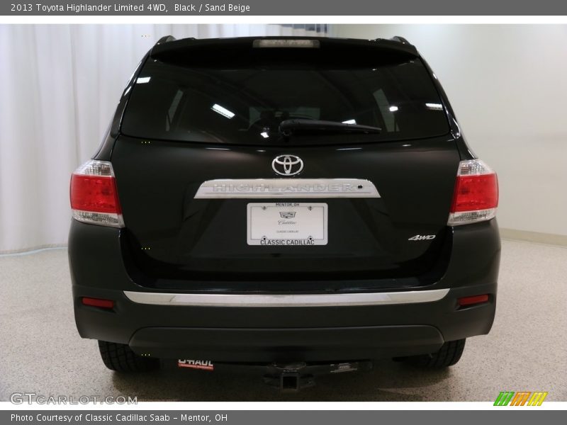 Black / Sand Beige 2013 Toyota Highlander Limited 4WD