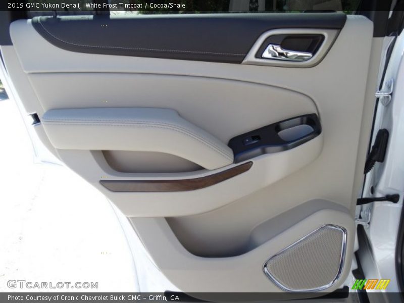 White Frost Tintcoat / Cocoa/Shale 2019 GMC Yukon Denali