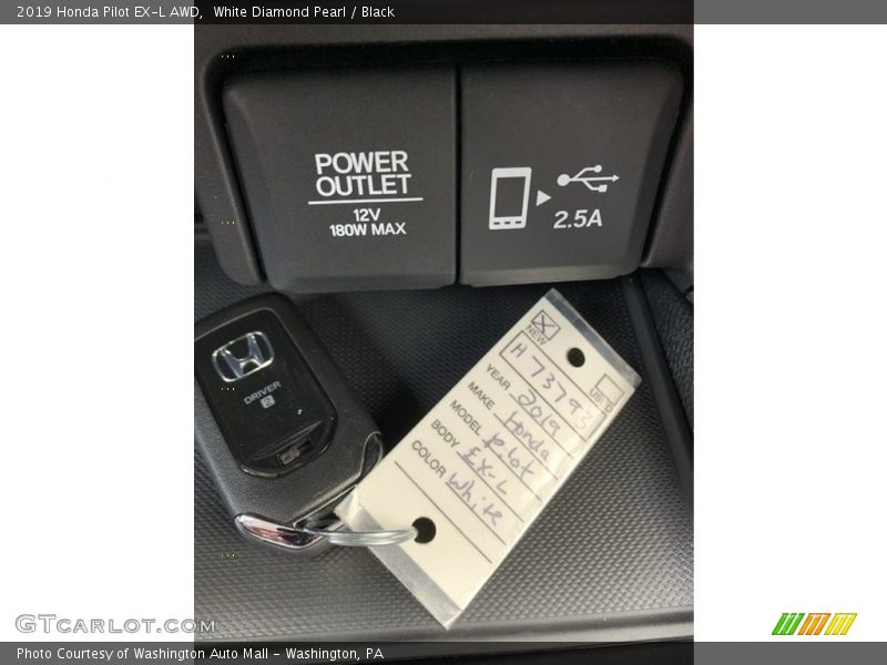 White Diamond Pearl / Black 2019 Honda Pilot EX-L AWD