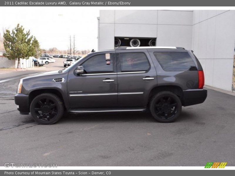 Galaxy Gray Metallic / Ebony/Ebony 2011 Cadillac Escalade Luxury AWD