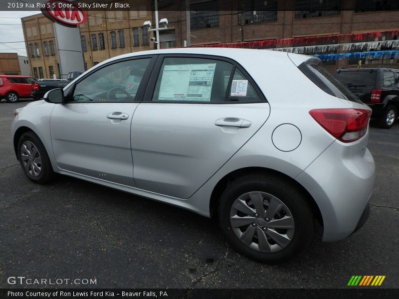 Silky Silver / Black 2019 Kia Rio S 5 Door