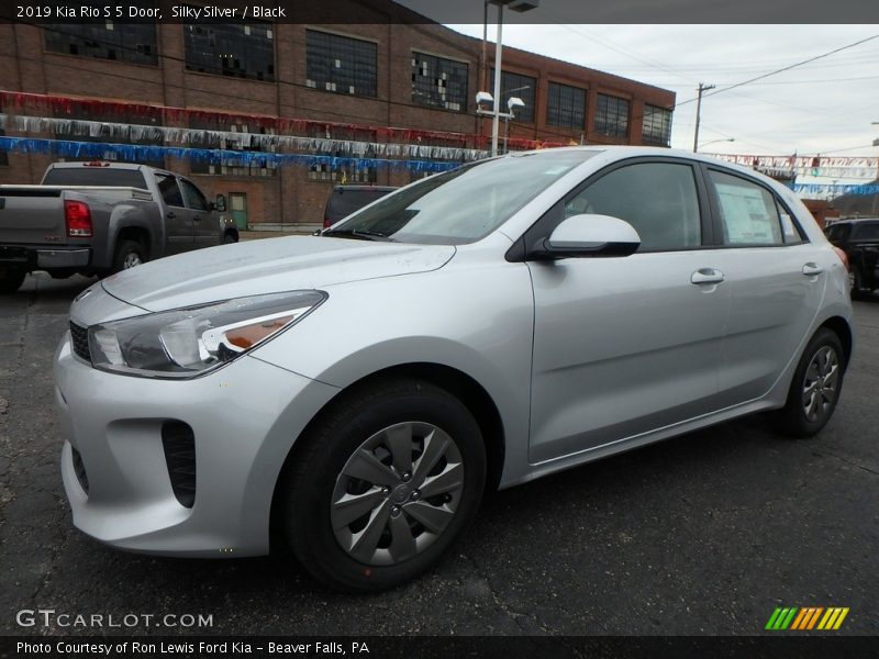 Silky Silver / Black 2019 Kia Rio S 5 Door