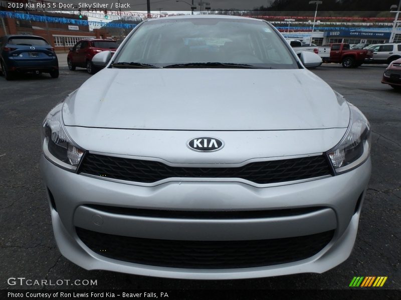 Silky Silver / Black 2019 Kia Rio S 5 Door