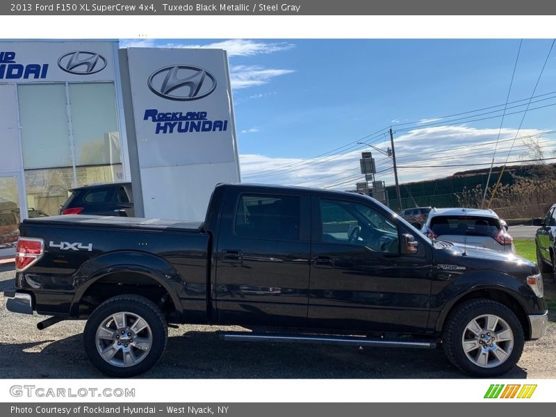 Tuxedo Black Metallic / Steel Gray 2013 Ford F150 XL SuperCrew 4x4