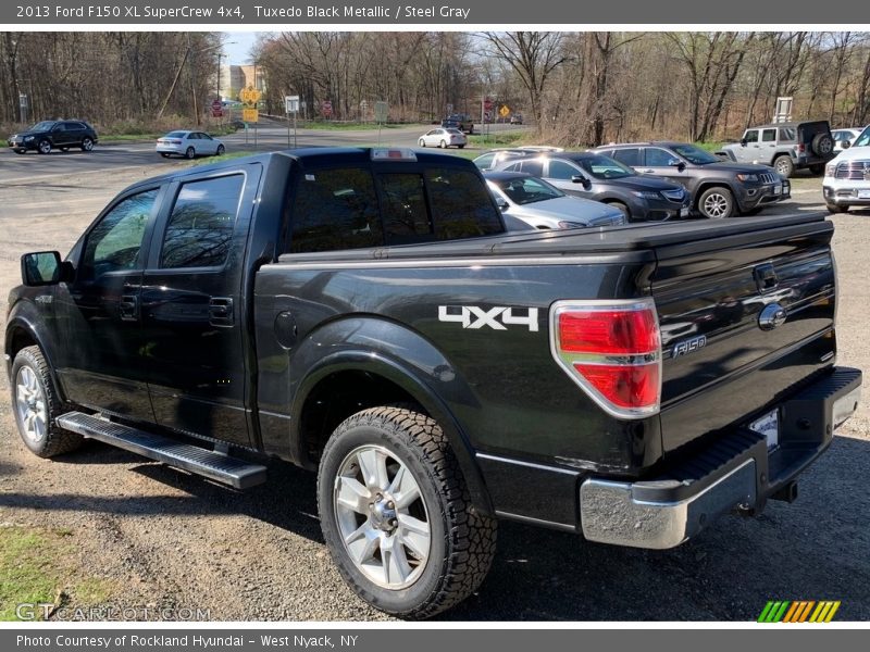 Tuxedo Black Metallic / Steel Gray 2013 Ford F150 XL SuperCrew 4x4