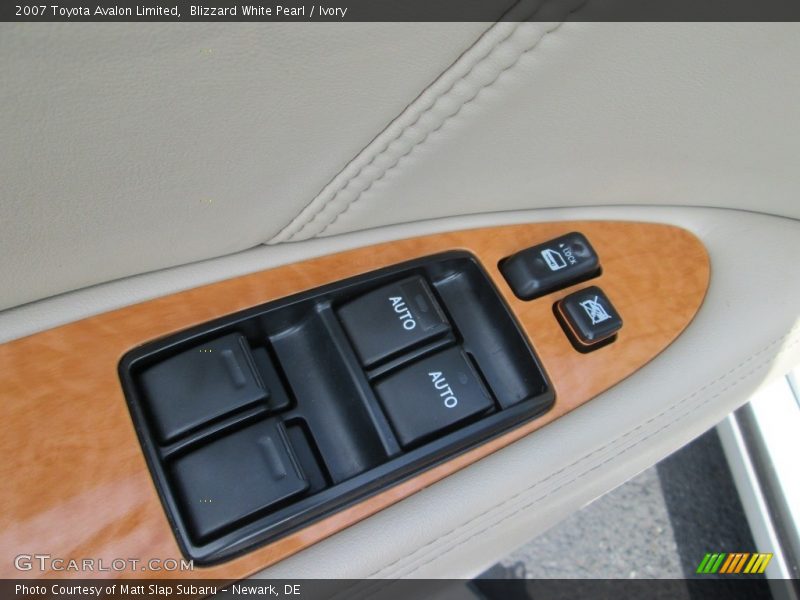 Blizzard White Pearl / Ivory 2007 Toyota Avalon Limited