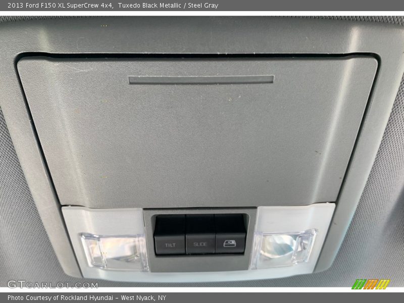 Tuxedo Black Metallic / Steel Gray 2013 Ford F150 XL SuperCrew 4x4