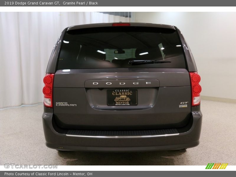 Granite Pearl / Black 2019 Dodge Grand Caravan GT