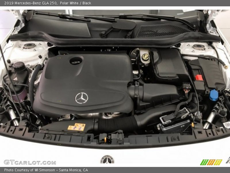 Polar White / Black 2019 Mercedes-Benz GLA 250
