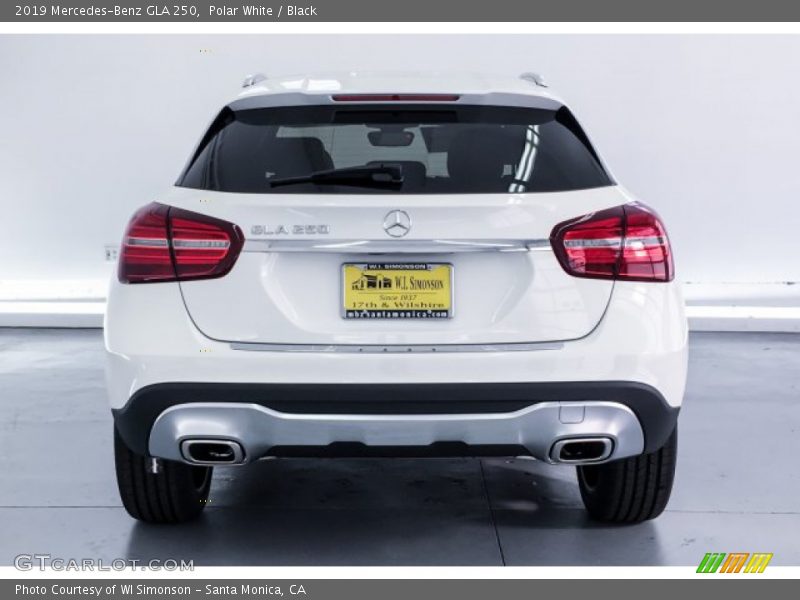 Polar White / Black 2019 Mercedes-Benz GLA 250