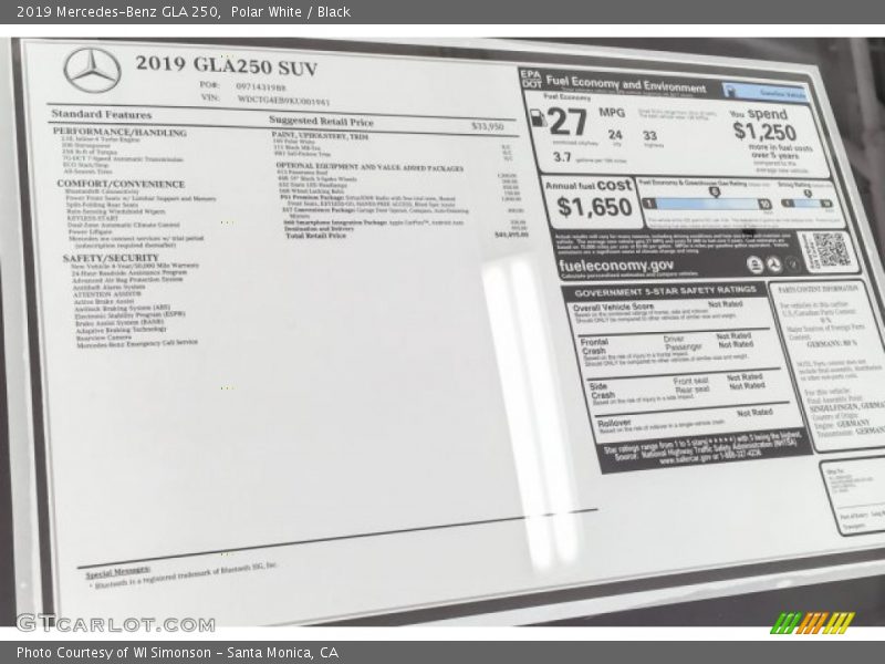 Polar White / Black 2019 Mercedes-Benz GLA 250