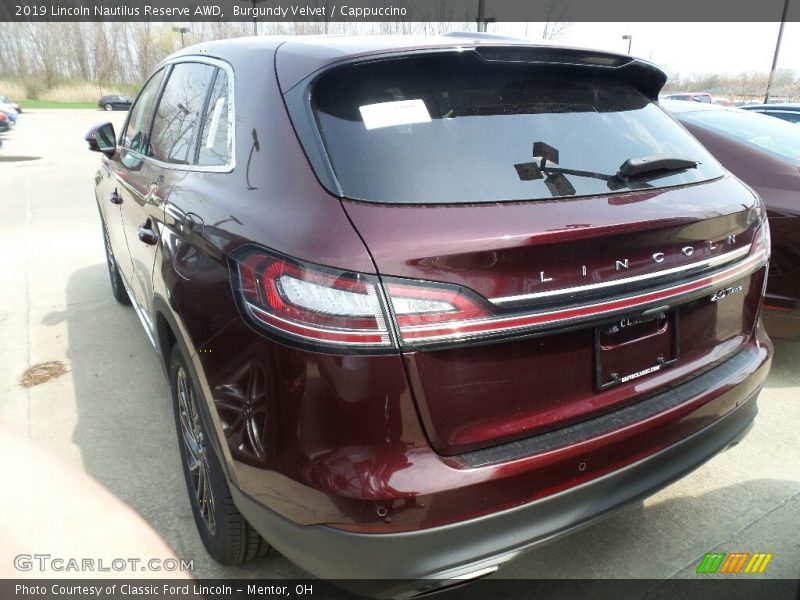 Burgundy Velvet / Cappuccino 2019 Lincoln Nautilus Reserve AWD