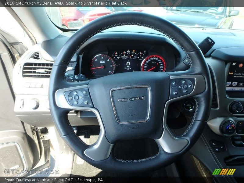 Sparkling Silver Metallic / Jet Black 2016 GMC Yukon XL Denali 4WD
