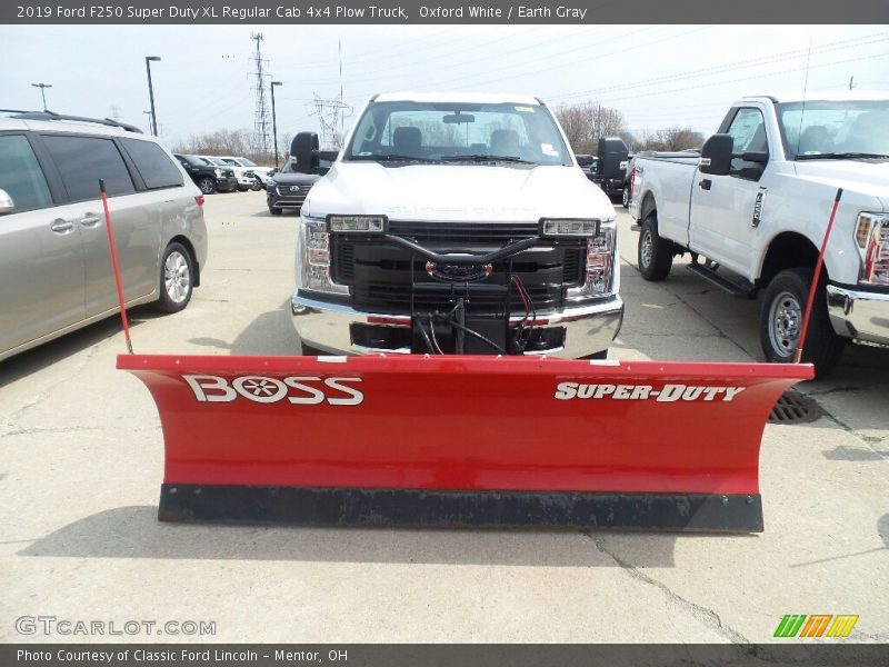 Oxford White / Earth Gray 2019 Ford F250 Super Duty XL Regular Cab 4x4 Plow Truck