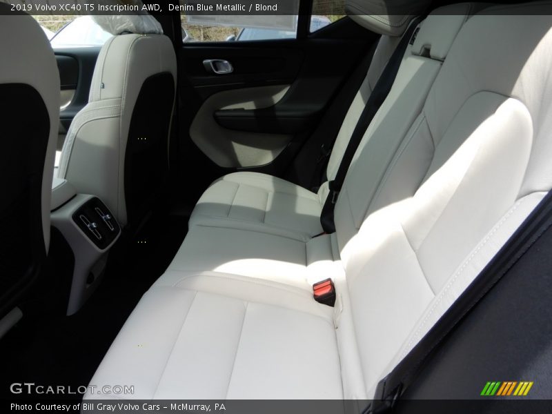 Denim Blue Metallic / Blond 2019 Volvo XC40 T5 Inscription AWD