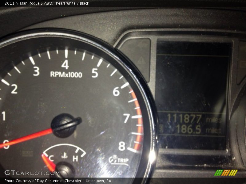 Pearl White / Black 2011 Nissan Rogue S AWD