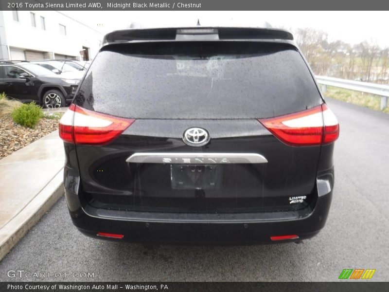 Midnight Black Metallic / Chestnut 2016 Toyota Sienna Limited AWD