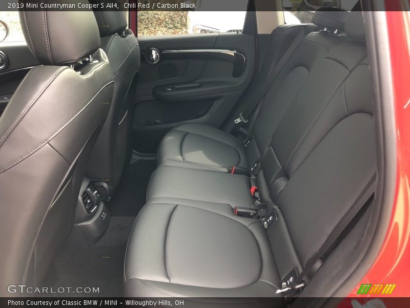 Chili Red / Carbon Black 2019 Mini Countryman Cooper S All4