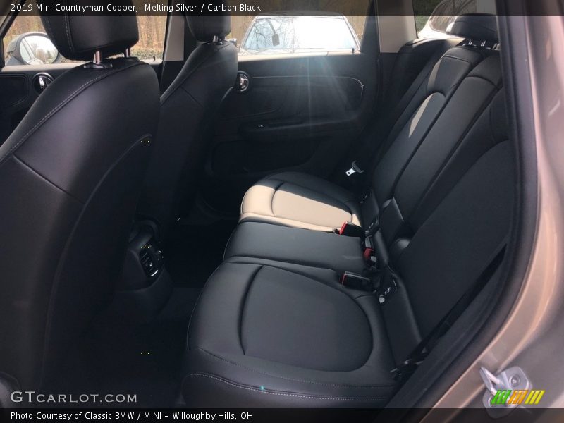 Melting Silver / Carbon Black 2019 Mini Countryman Cooper
