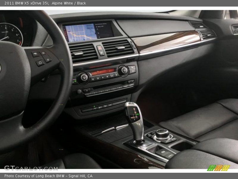Alpine White / Black 2011 BMW X5 xDrive 35i