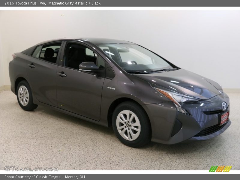 Magnetic Gray Metallic / Black 2016 Toyota Prius Two