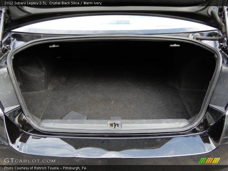Crystal Black Silica / Warm Ivory 2012 Subaru Legacy 2.5i