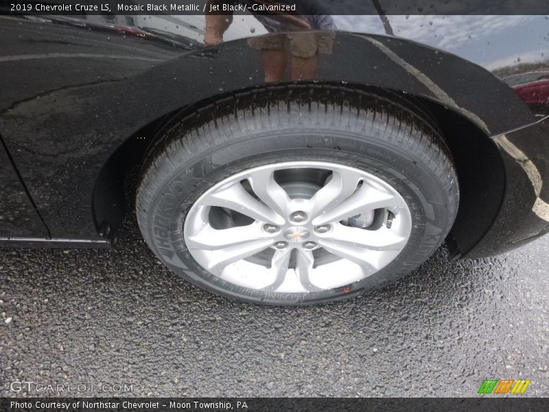 Mosaic Black Metallic / Jet Black/­Galvanized 2019 Chevrolet Cruze LS
