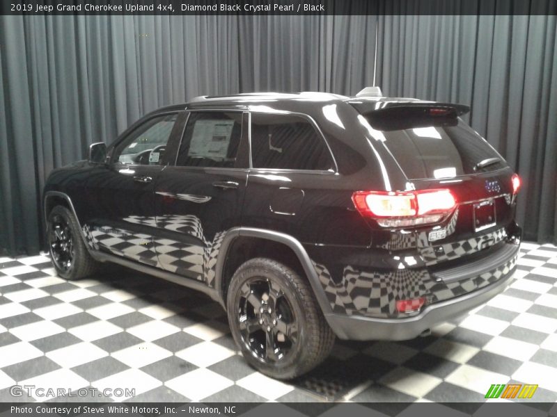 Diamond Black Crystal Pearl / Black 2019 Jeep Grand Cherokee Upland 4x4