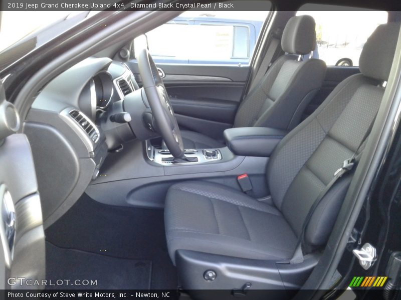 Diamond Black Crystal Pearl / Black 2019 Jeep Grand Cherokee Upland 4x4