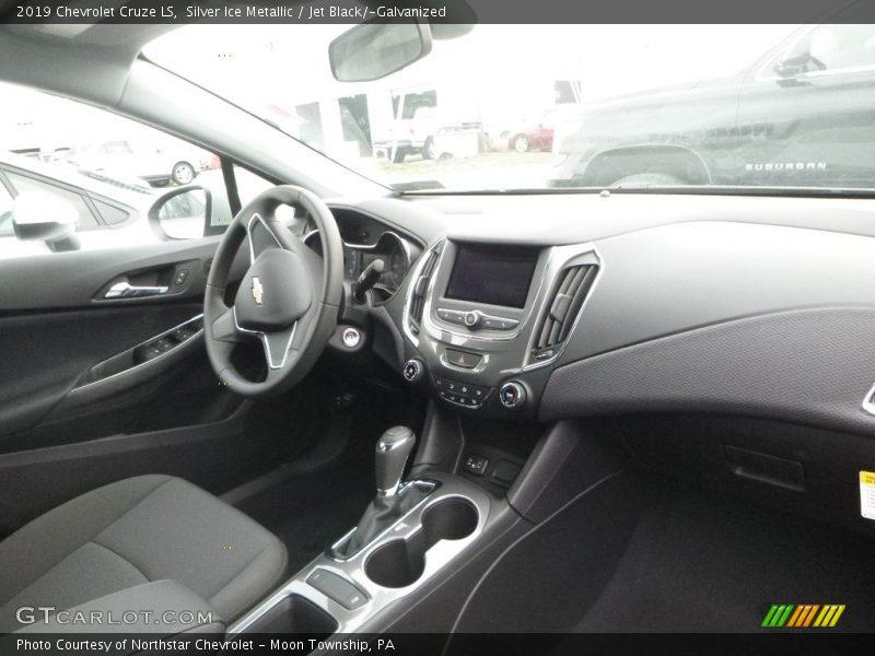 Silver Ice Metallic / Jet Black/­Galvanized 2019 Chevrolet Cruze LS