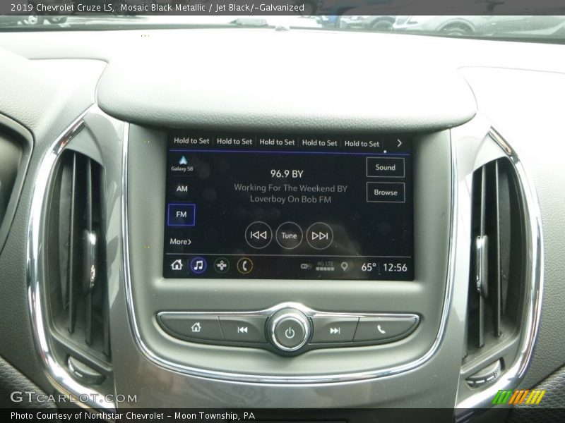 Mosaic Black Metallic / Jet Black/­Galvanized 2019 Chevrolet Cruze LS