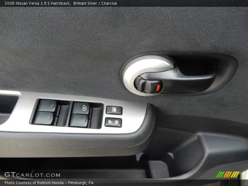 Brilliant Silver / Charcoal 2008 Nissan Versa 1.8 S Hatchback