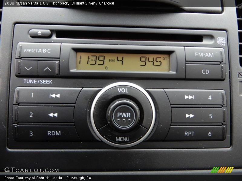 Brilliant Silver / Charcoal 2008 Nissan Versa 1.8 S Hatchback