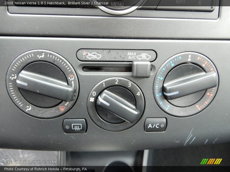 Brilliant Silver / Charcoal 2008 Nissan Versa 1.8 S Hatchback