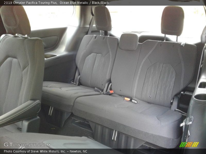 Ocean Blue Metallic / Black/Black 2019 Chrysler Pacifica Touring Plus