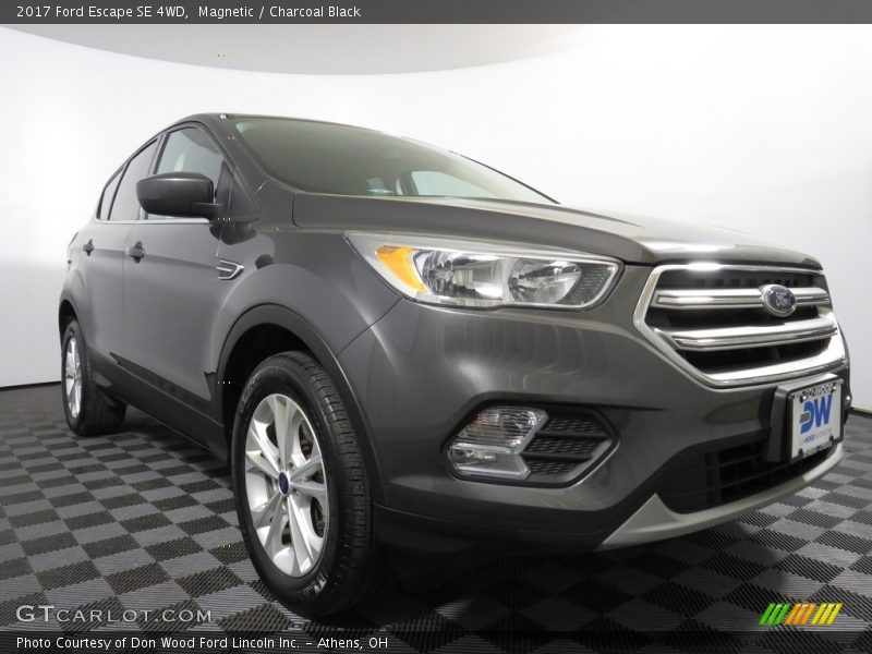 Magnetic / Charcoal Black 2017 Ford Escape SE 4WD