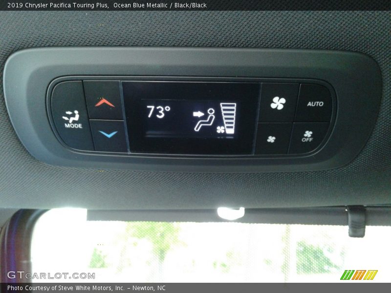 Ocean Blue Metallic / Black/Black 2019 Chrysler Pacifica Touring Plus