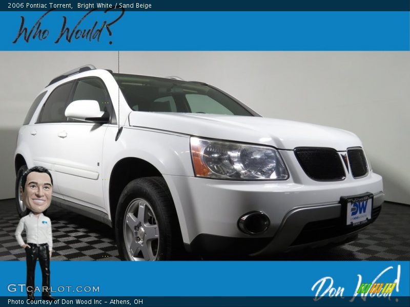 Bright White / Sand Beige 2006 Pontiac Torrent