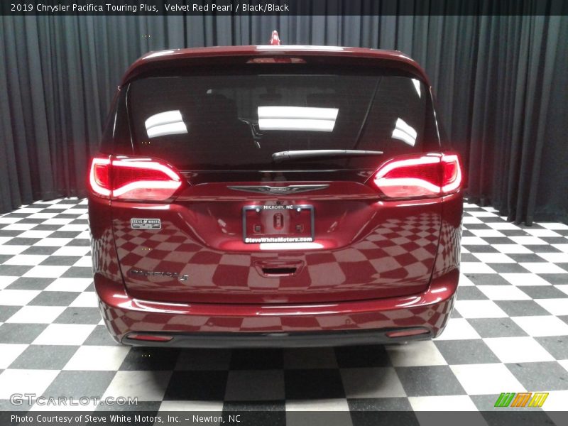 Velvet Red Pearl / Black/Black 2019 Chrysler Pacifica Touring Plus